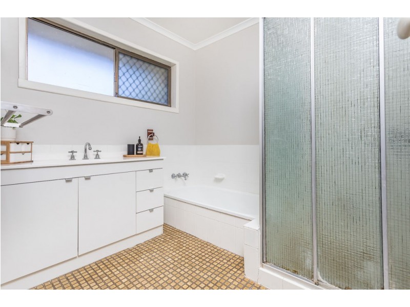 35 Andracia Street, Kallangur QLD 4503