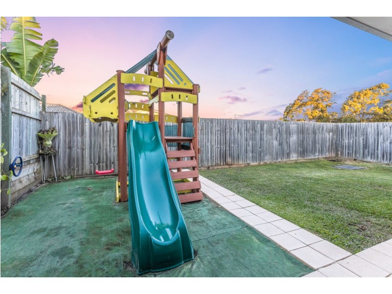 15 Balstrup Road North, Kallangur QLD 4503
