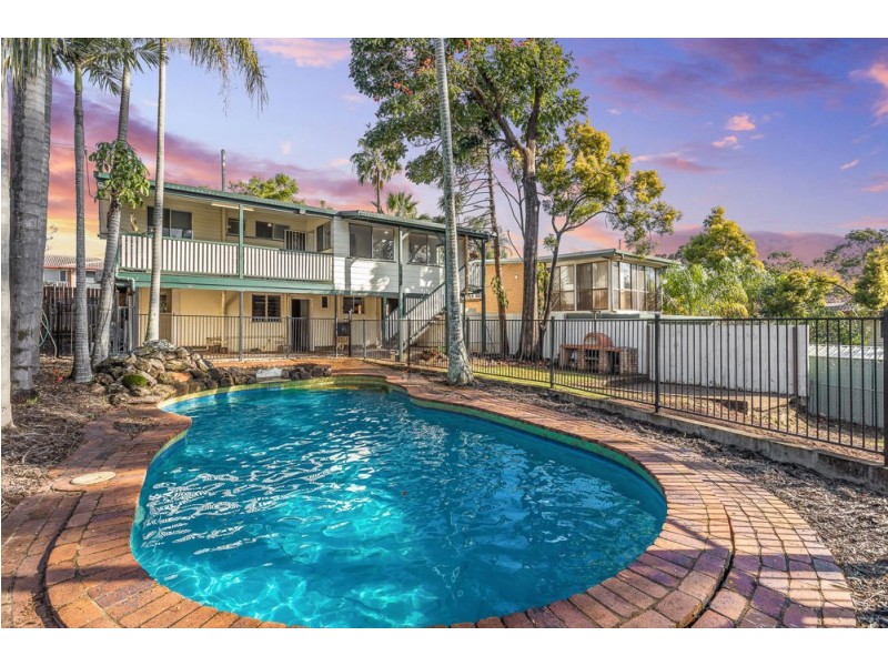 18 Viney Avenue, Kallangur QLD 4503