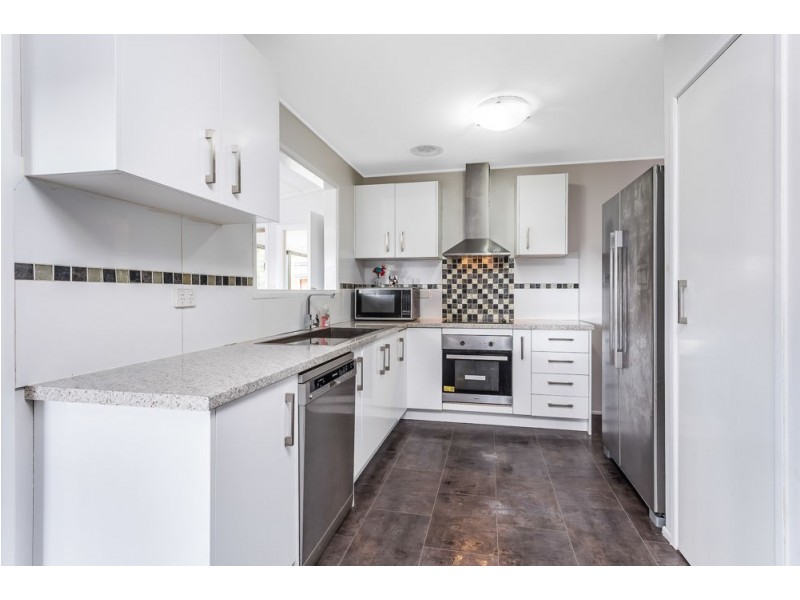 18 Viney Avenue, Kallangur QLD 4503