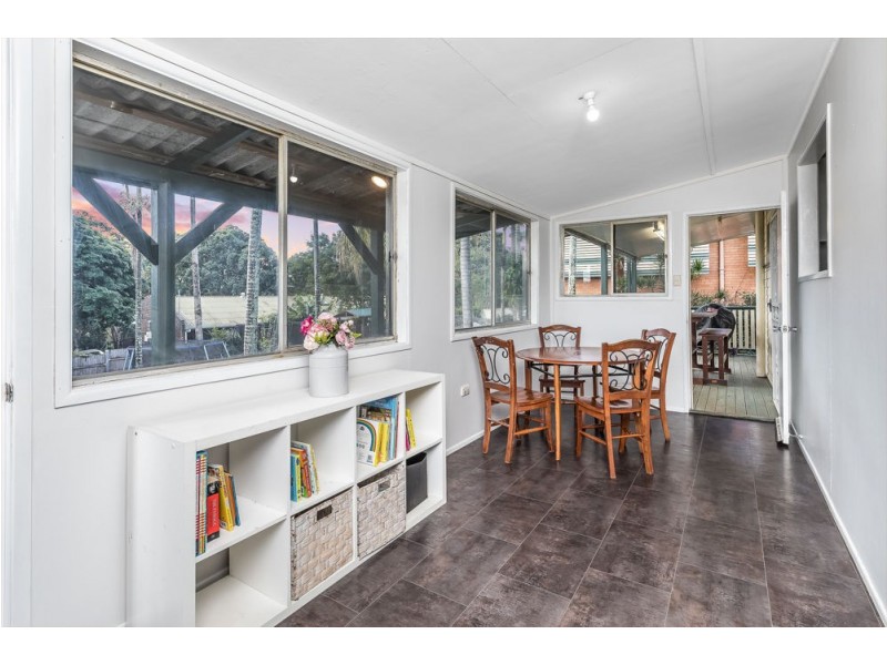 18 Viney Avenue, Kallangur QLD 4503