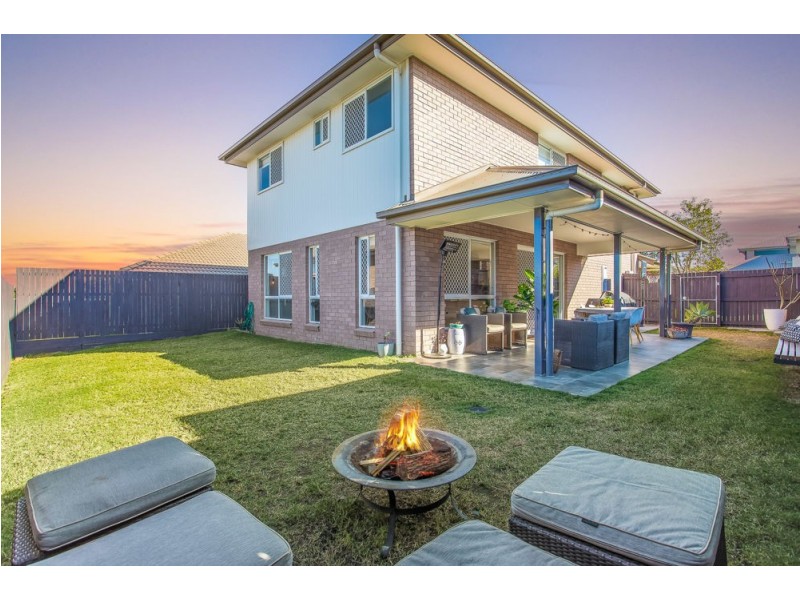 72 Mapleton Drive, North Lakes QLD 4509