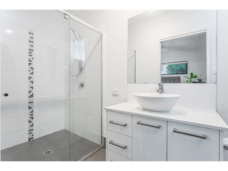 9 Llama Court, Dakabin QLD 4503