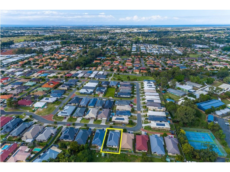 40 Benham Ave, Kallangur QLD 4503