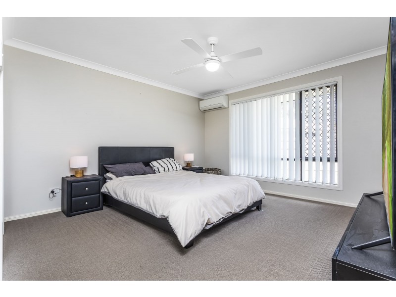 8 Gatsby Court, Kallangur QLD 4503
