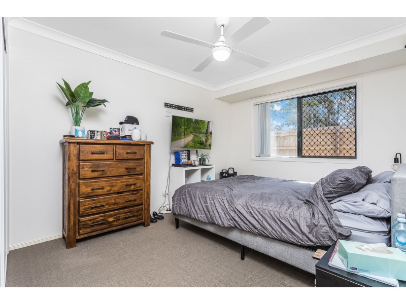 8 Gatsby Court, Kallangur QLD 4503