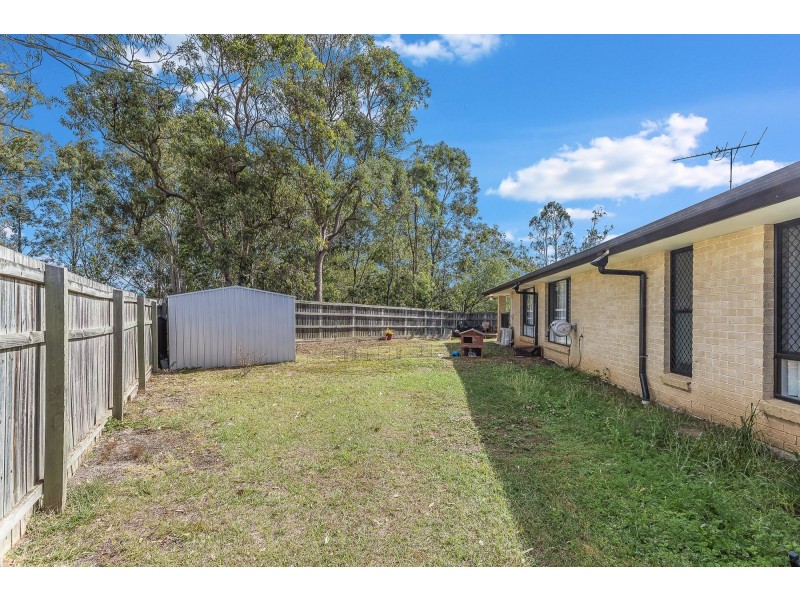 8 Gatsby Court, Kallangur QLD 4503