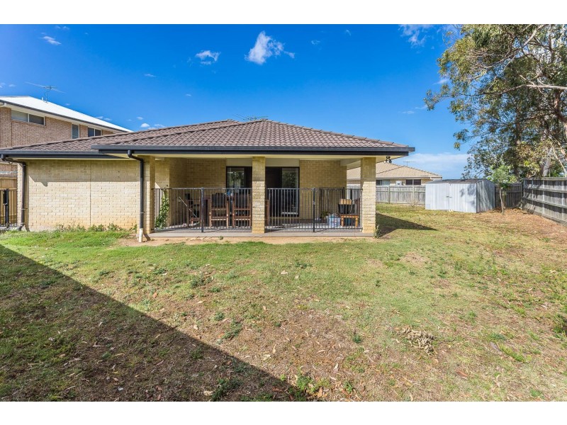 8 Gatsby Court, Kallangur QLD 4503