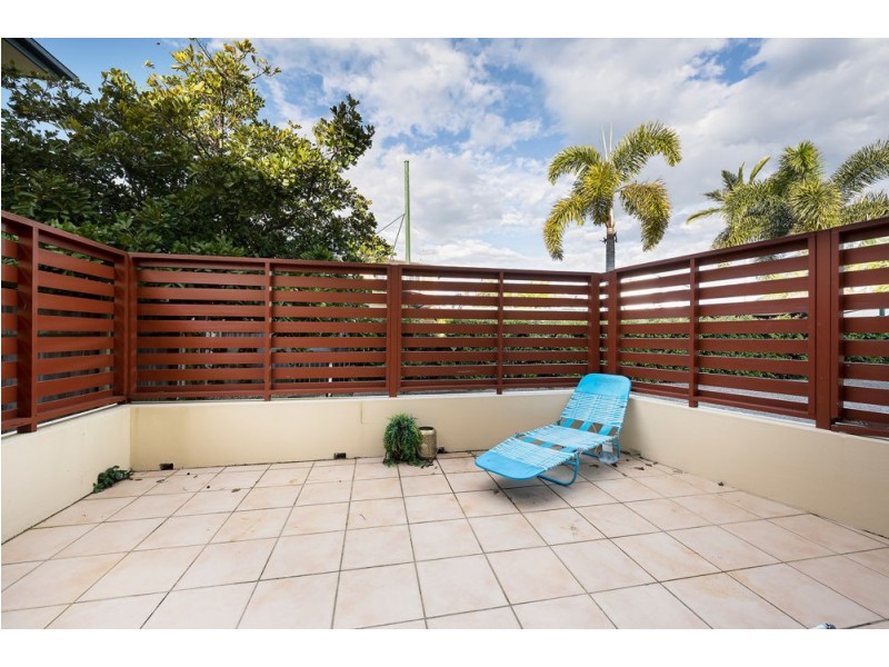 3/8 Langdon Avenue, Margate QLD 4019