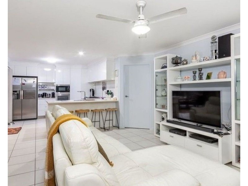 6 Lily Close, Caboolture QLD 4510