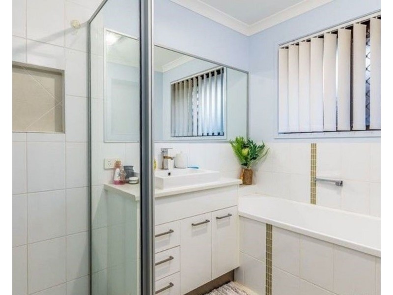 6 Lily Close, Caboolture QLD 4510