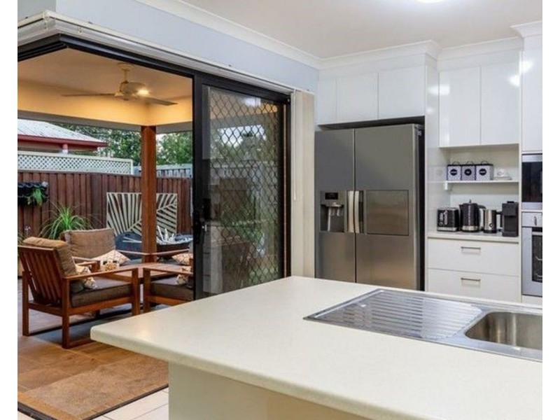 6 Lily Close, Caboolture QLD 4510