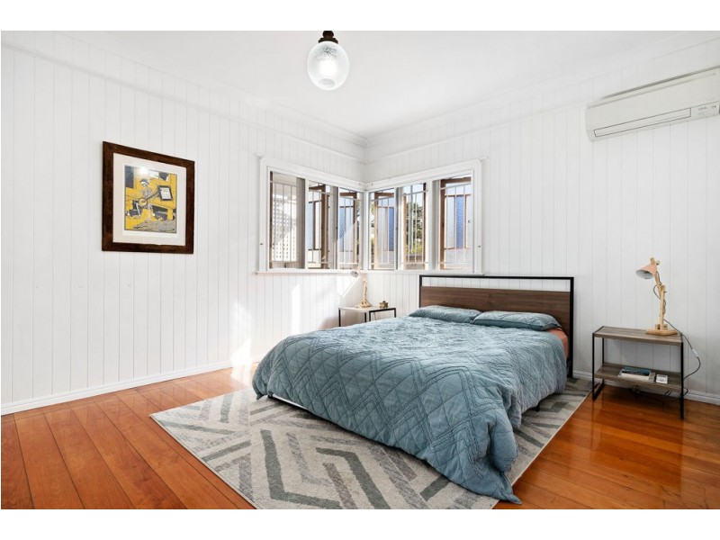 75 Clifford Street, Stafford QLD 4053