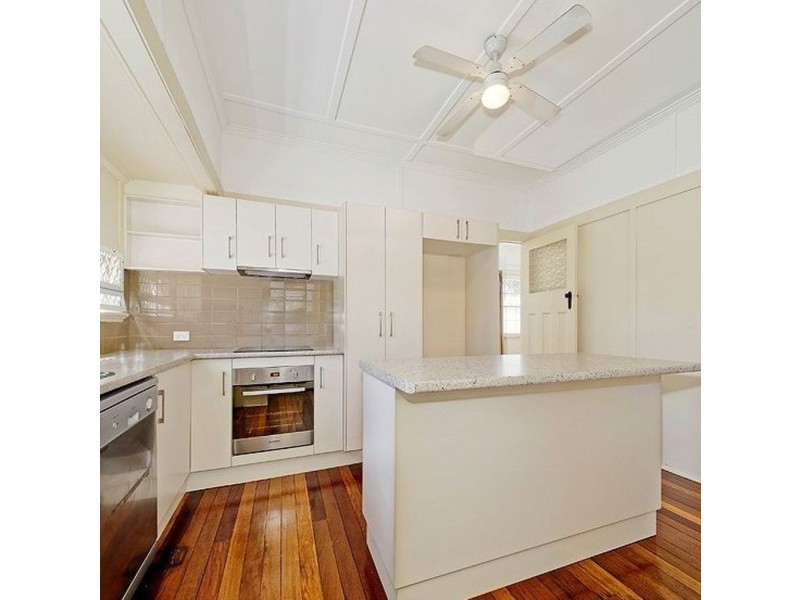 103 Oxley Avenue, Woody Point QLD 4019
