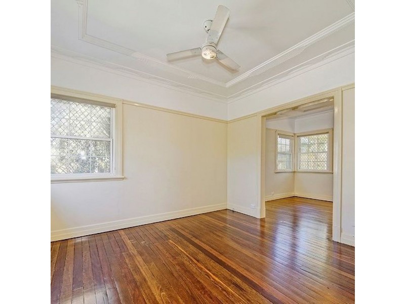 103 Oxley Avenue, Woody Point QLD 4019