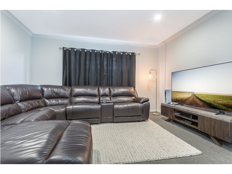 76 Surround Street, Dakabin QLD 4503