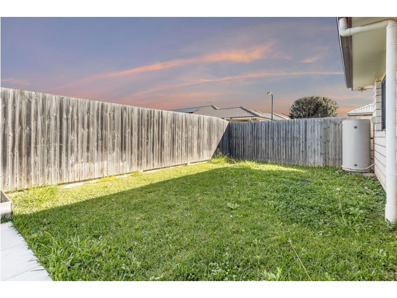 76 Surround Street, Dakabin QLD 4503