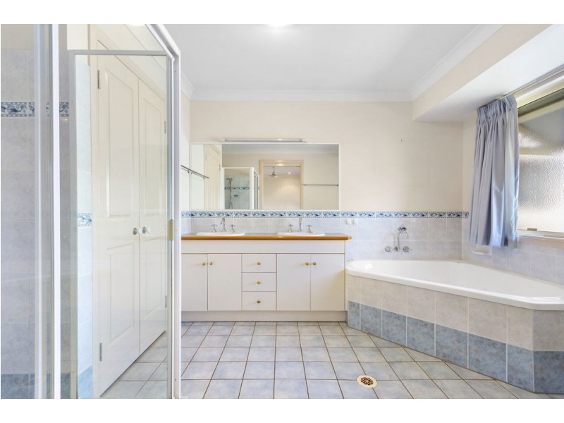 1 Fernan Court, Murrumba Downs QLD 4503