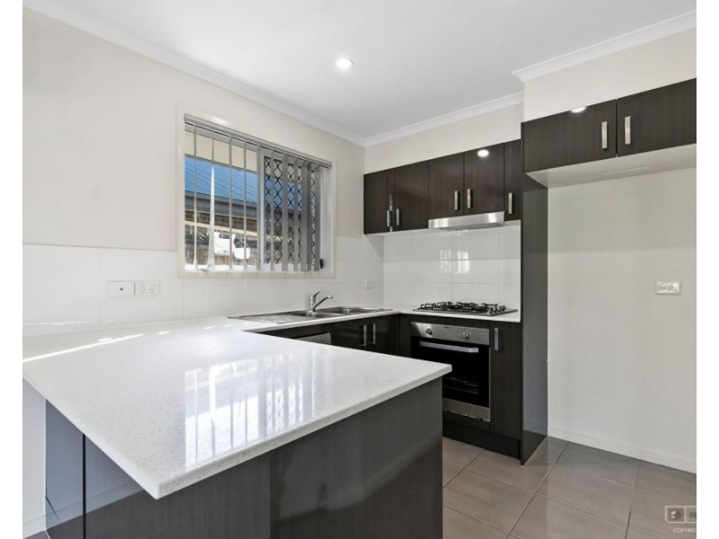 1/14B Mint Cres, Griffin QLD 4503