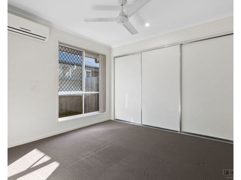 1/14B Mint Cres, Griffin QLD 4503