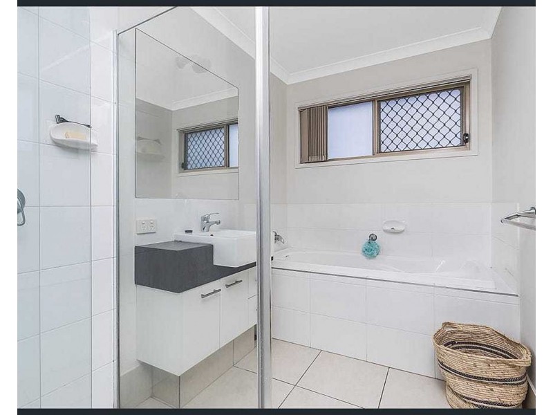 76 Denham Crescent, North Lakes QLD 4509