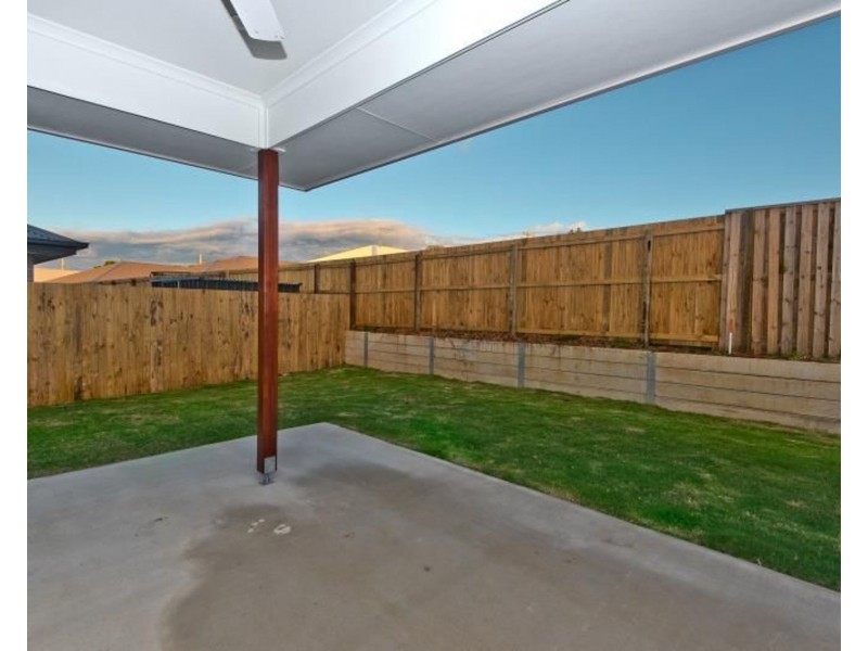 19 OXBOW CRESCENT, Lawnton QLD 4501