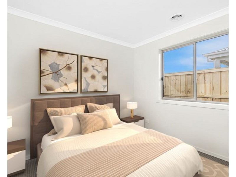 19 OXBOW CRESCENT, Lawnton QLD 4501