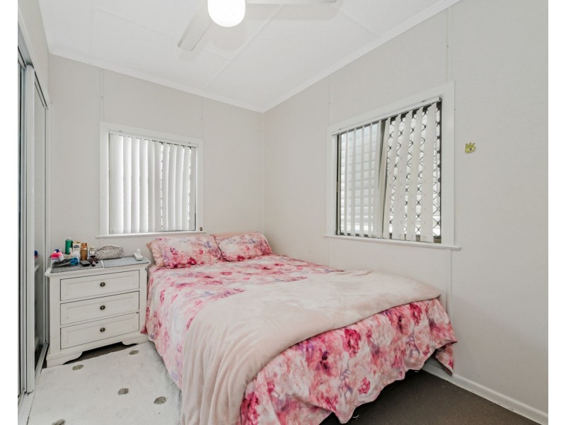 15 Cox Street, Margate QLD 4019