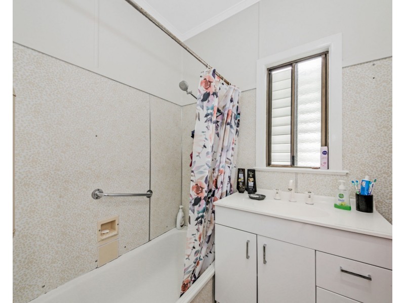 15 Cox Street, Margate QLD 4019