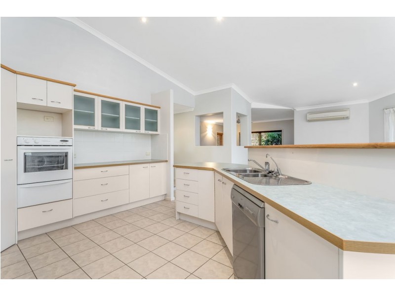1 Chilton Crescent, North Lakes QLD 4509