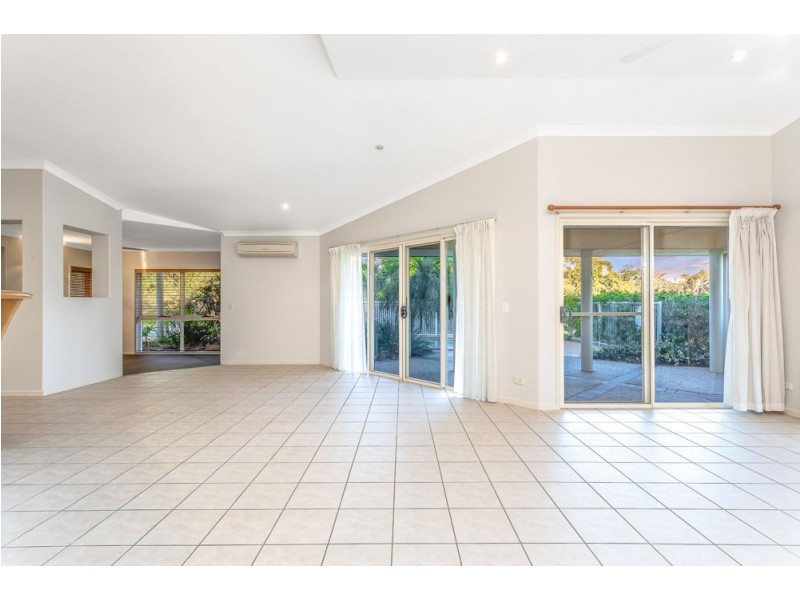 1 Chilton Crescent, North Lakes QLD 4509