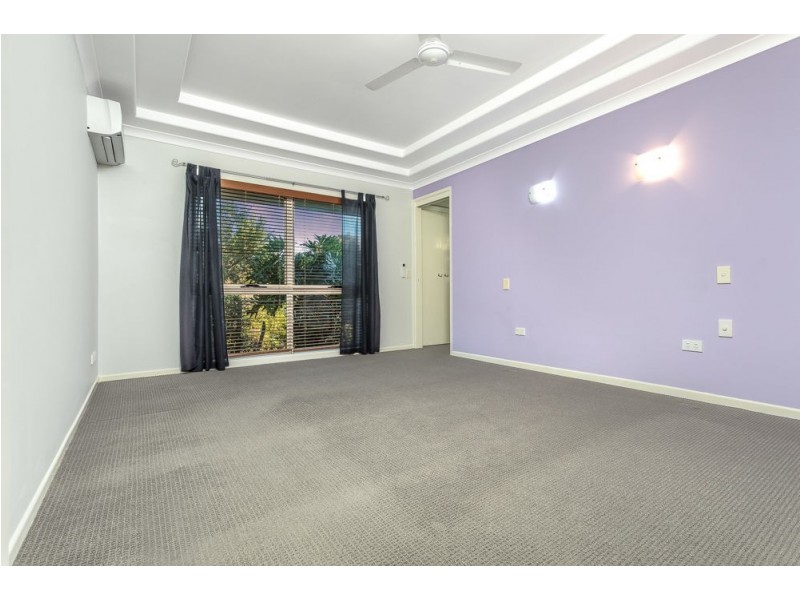 1 Chilton Crescent, North Lakes QLD 4509