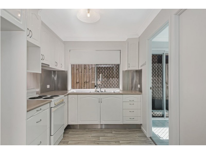 33 Dover Road, Margate QLD 4019