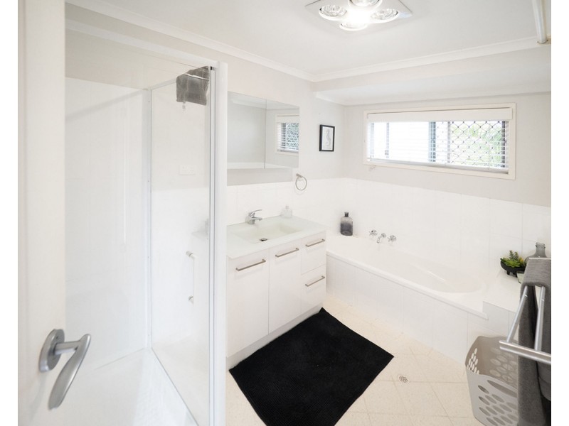 9 Wairoa Drive, Strathpine QLD 4500