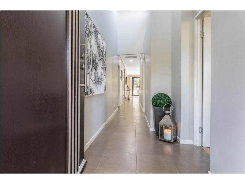 18 Birdwing Crescent, Kallangur QLD 4503