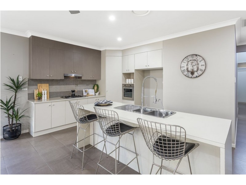 18 Birdwing Crescent, Kallangur QLD 4503