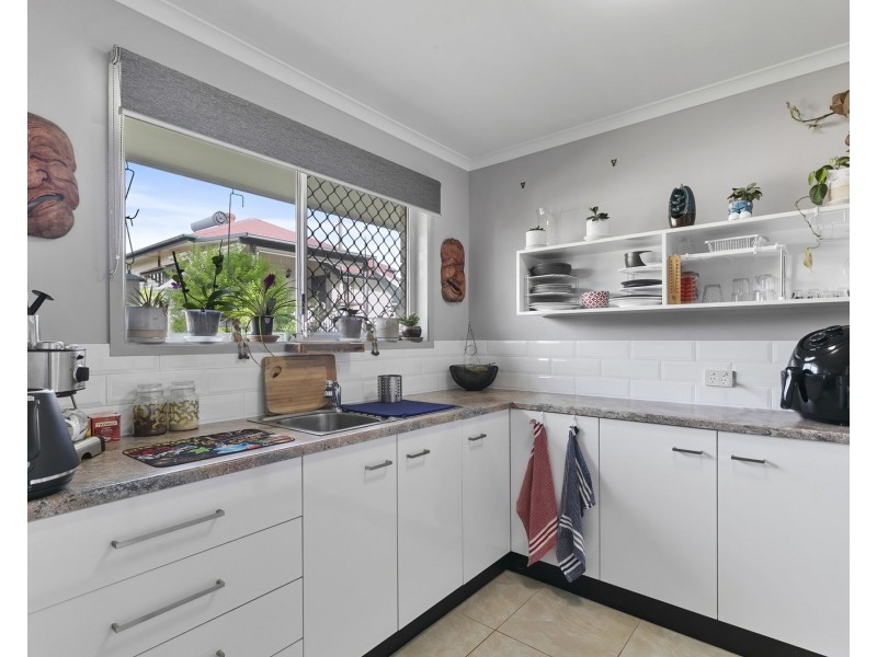 4/19 James Street, Scarborough QLD 4020