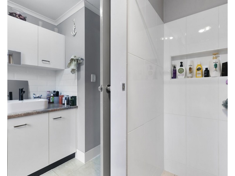 4/19 James Street, Scarborough QLD 4020