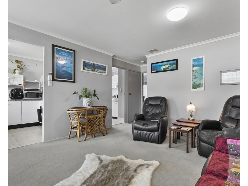 4/19 James Street, Scarborough QLD 4020