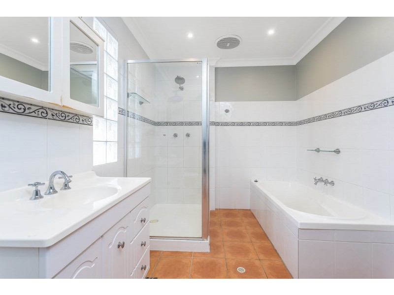 10 Rosebrook Street, Kallangur QLD 4503