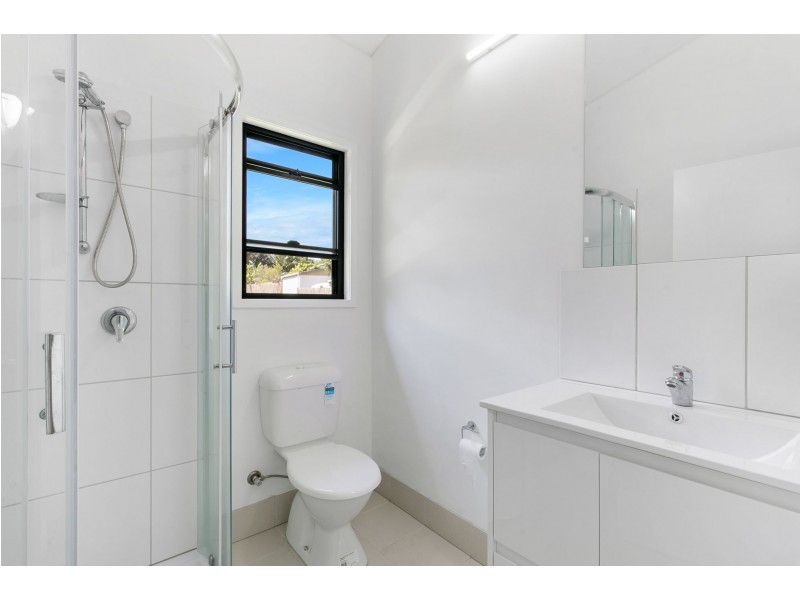 21 Michiko St, Macleay Island QLD 4184