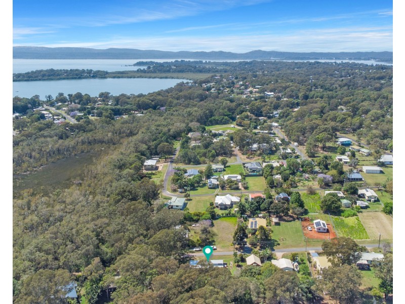 21 Michiko St, Macleay Island QLD 4184