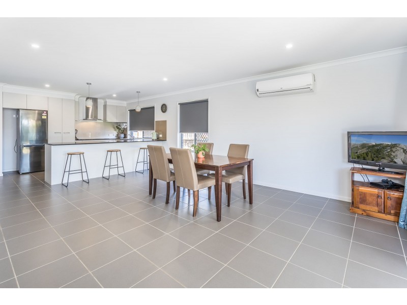 28 Benham Avenue, Kallangur QLD 4503