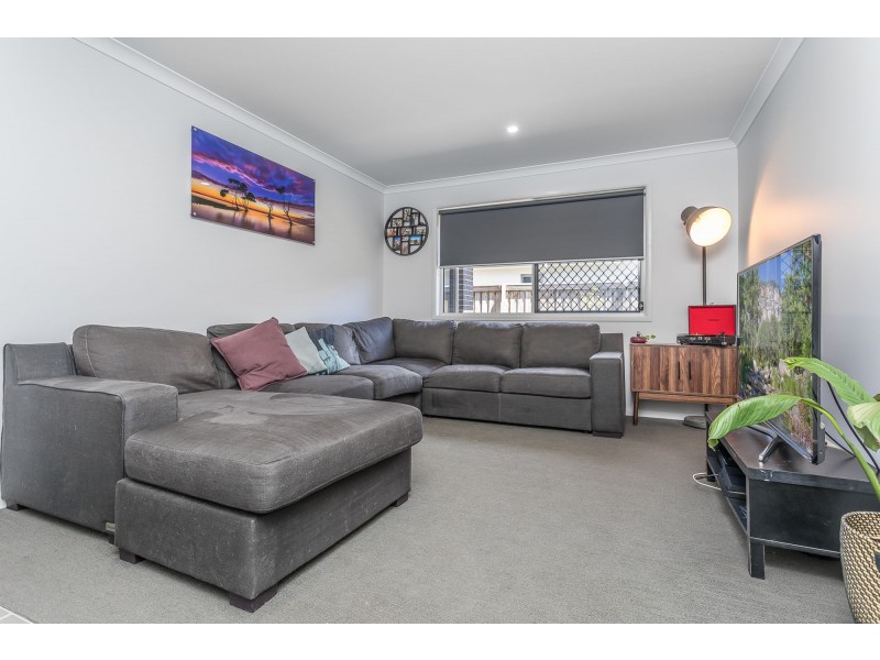 28 Benham Avenue, Kallangur QLD 4503