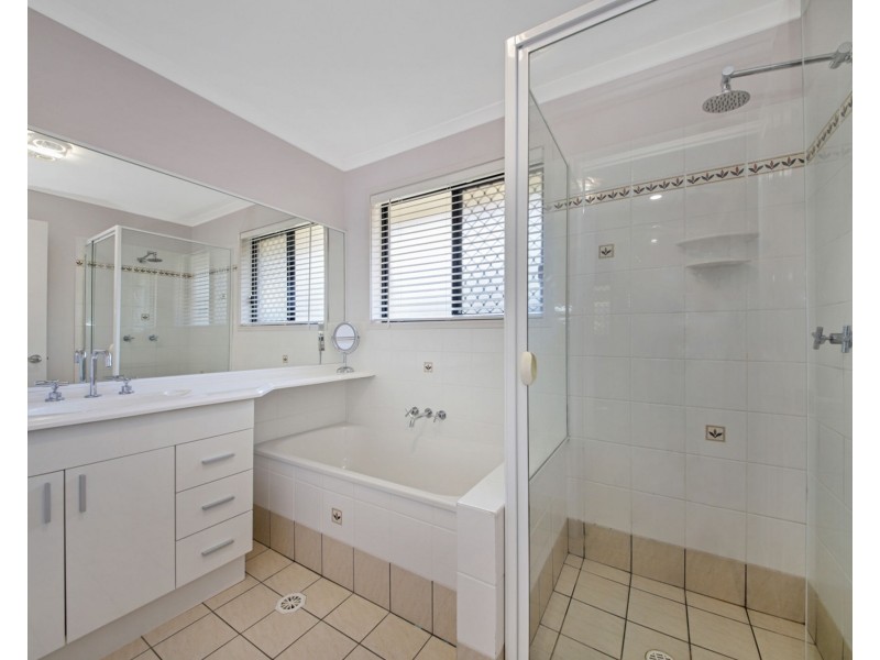 6 Litchfield Court, North Lakes QLD 4509