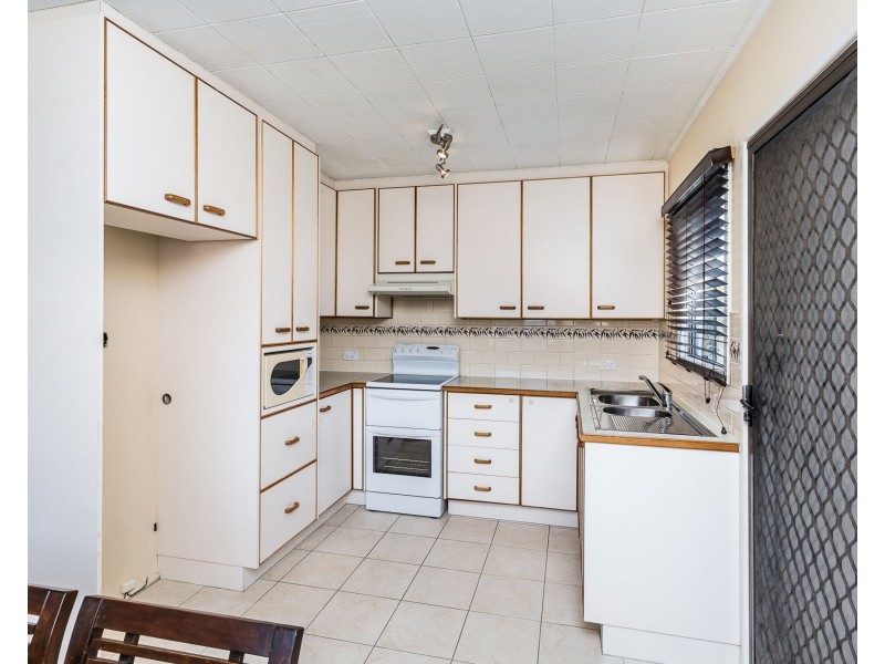 101 Scarborough Road, Redcliffe QLD 4020