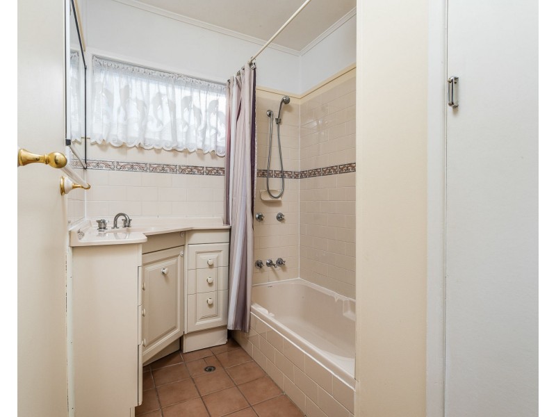 101 Scarborough Road, Redcliffe QLD 4020