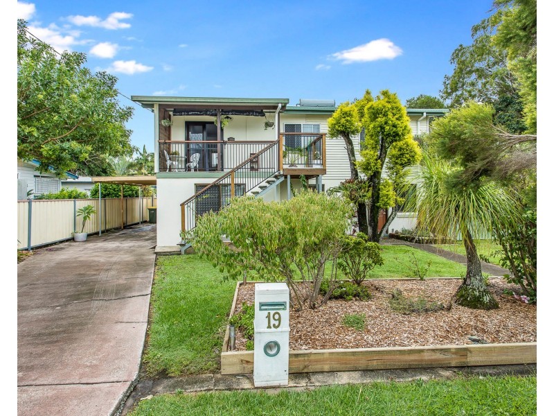 19 Thompson Street, Deception Bay QLD 4508