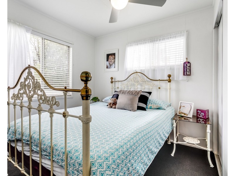 19 Thompson Street, Deception Bay QLD 4508