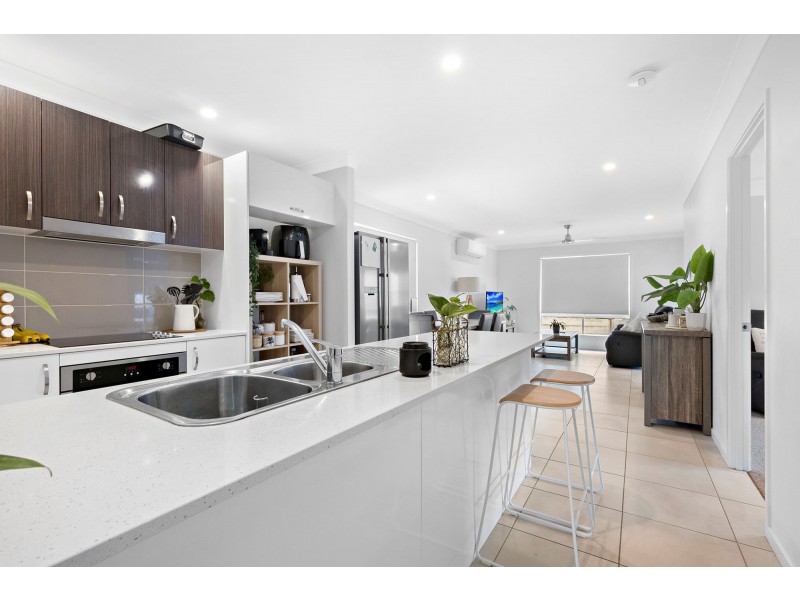 10 Coutts Drive, Burpengary QLD 4505